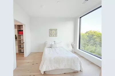 2209 S 1st Street #323, Austin, TX 78704 - Photo 8