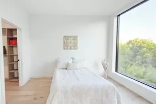 2209 S 1st St, Austin, TX 78704 - Photo 8