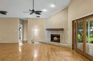 340 Columbine St, Meadowlakes, TX 78654 - Photo 6