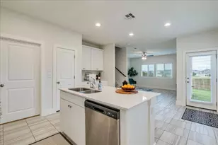 418 White Steppe Way, Georgetown, TX 78626 - Photo 4