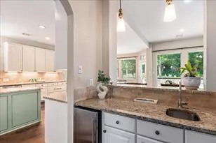58 Cottondale Rd, The Hills, TX 78738 - Photo 8