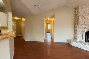 1002 Great Britain Blvd, Austin, TX 78748 - Photo 4