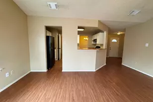 1002 Great Britain Blvd, Austin, TX 78748 - Photo 8