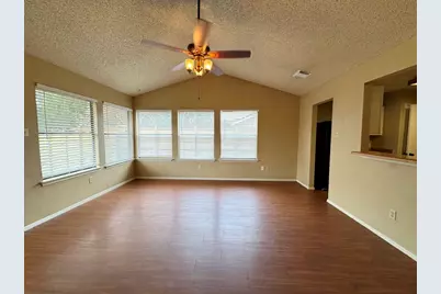 1002 Great Britain Boulevard, Austin, TX 78748 - Photo 6