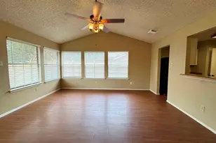 1002 Great Britain Blvd, Austin, TX 78748 - Photo 6