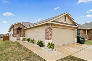 190 Tallow Trl, San Marcos, TX 78666 - Photo 2