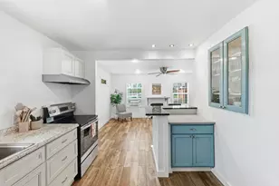 1706 Riverview St, Austin, TX 78702 - Photo 10