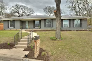 1601 Elmira Rd, Austin, TX 78721 - Photo 2