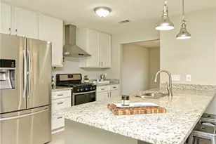 1601 Elmira Rd, Austin, TX 78721 - Photo 12