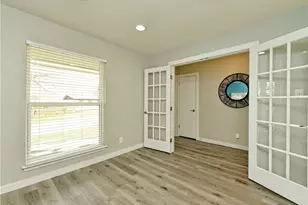1601 Elmira Rd, Austin, TX 78721 - Photo 6