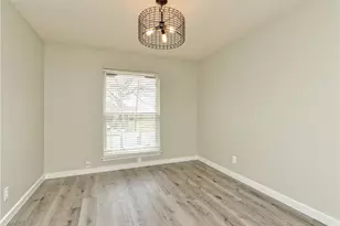 1601 Elmira Rd, Austin, TX 78721 - Photo 10