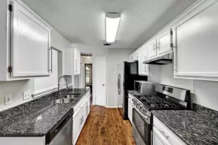 1807 Hollow Tree Blvd, Round Rock, TX 78681 - Photo 18