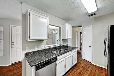 1807 Hollow Tree Boulevard, Round Rock, TX 78681 - Photo 20