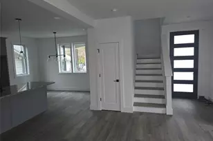 2818 E 22nd St, Austin, TX 78722 - Photo 8