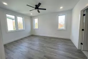 2818 E 22nd St, Austin, TX 78722 - Photo 8