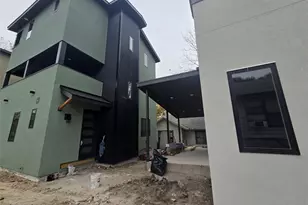 2818 E 22nd St, Austin, TX 78722 - Photo 18