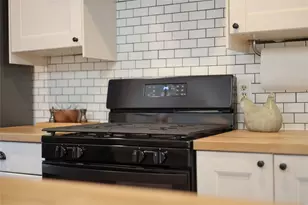 9811 Marlborough Dr, Austin, TX 78753 - Photo 14