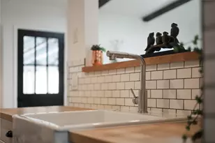 9811 Marlborough Dr, Austin, TX 78753 - Photo 10