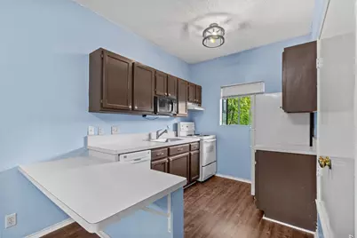 3206 King Street #204, Austin, TX 78705 - Photo 4