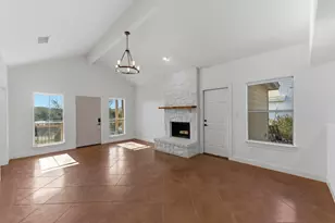 17522 Village Dr, Dripping Springs, TX 78620 - Photo 4