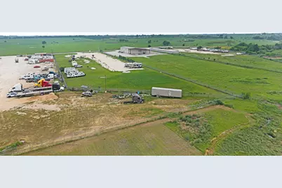 2733 County Road 374 Road, Taylor, TX 76574 - Photo 22