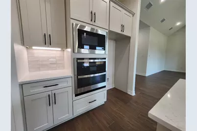801 Golden Eagle Cove, Salado, TX 76571 - Photo 8
