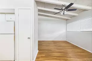 2404 Longview St, Austin, TX 78705 - Photo 16