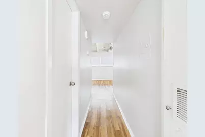 2404 Longview Street #206, Austin, TX 78705 - Photo 8