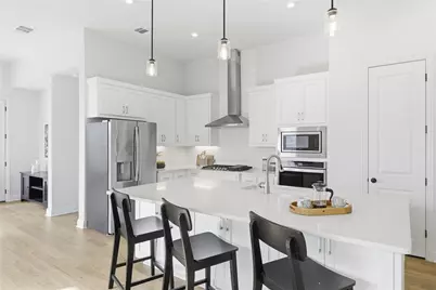 225 Diamondback Drive, Georgetown, TX 78628 - Photo 2