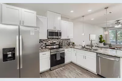 18803 Hogan Circle #14, Point Venture, TX 78645 - Photo 2