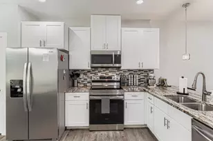 18803 Hogan Cir, Point Venture, TX 78645 - Photo 12
