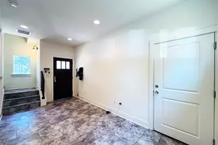 2716 Halcyon Dr, Austin, TX 78702 - Photo 16