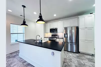 2716 Halcyon Drive #38, Austin, TX 78702 - Photo 4