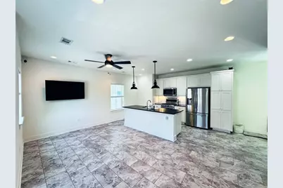 2716 Halcyon Drive #38, Austin, TX 78702 - Photo 6