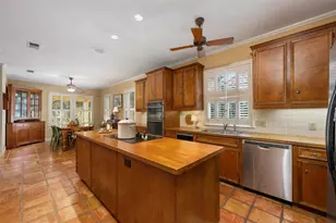 52 Club Estates Pkwy, The Hills, TX 78738 - Photo 20