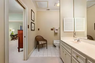 52 Club Estates Pkwy, The Hills, TX 78738 - Photo 28