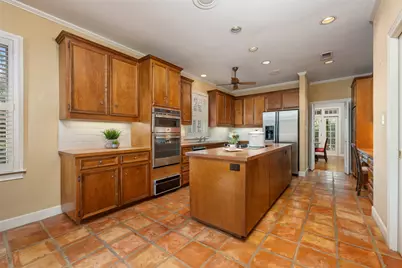 52 Club Estates Parkway, The Hills, TX 78738 - Photo 22