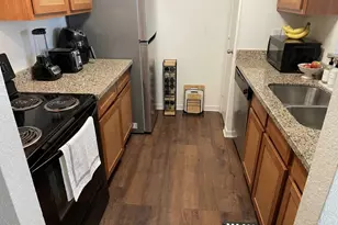 8100 Creekbend Dr, Houston, TX 77071 - Photo 10