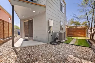 2702 Crest Ave, Austin, TX 78702 - Photo 28