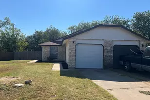 905 & 907 Chisholm Cove, Round Rock, TX 78681 - Photo 1