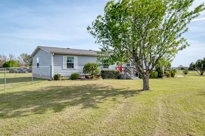 114 Thomas Park Drive, Hutto, TX 78634 - Photo 4