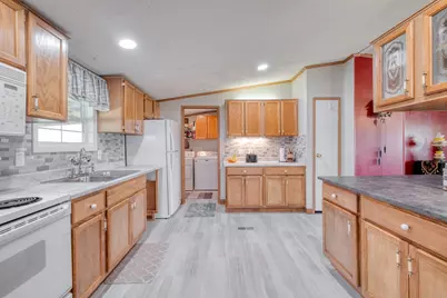 114 Thomas Park Drive, Hutto, TX 78634 - Photo 12