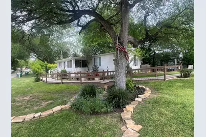 356 River Bend Drive, New Braunfels, TX 78130 - Photo 4