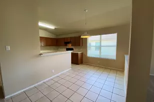 218 Jennifer Ln, Bastrop, TX 78602 - Photo 8
