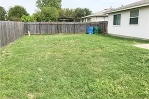 218 Jennifer Ln, Bastrop, TX 78602 - Photo 38