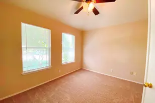 218 Jennifer Ln, Bastrop, TX 78602 - Photo 14