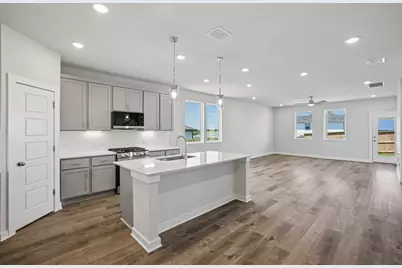 5420 San Pietro Drive, Austin, TX 78747 - Photo 10