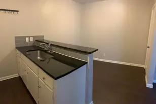 303 W 40th St, Austin, TX 78751 - Photo 16