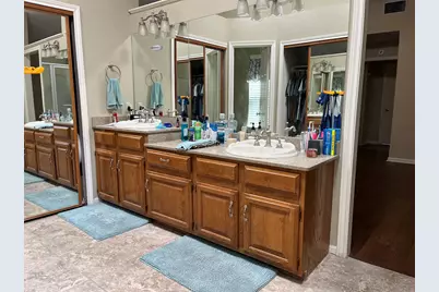 6401 Woodcrest Drive, Austin, TX 78759 - Photo 12