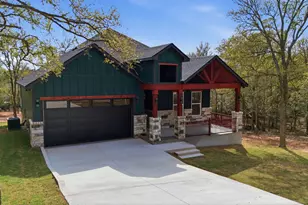 157 E Keanahalululu Ln, Bastrop, TX 78602 - Photo 2